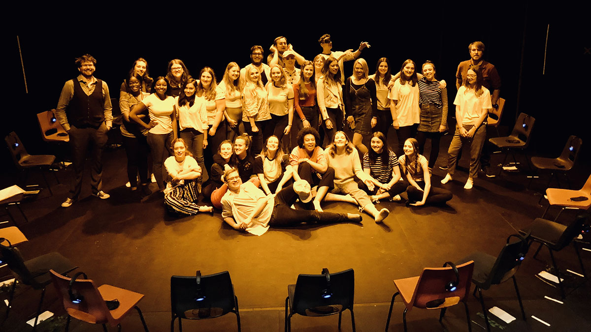 Drama students performance in the dark)