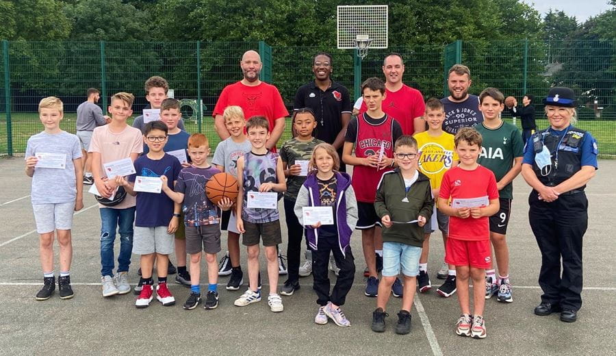 Budding ballers can live hoop dreams with police and pros 